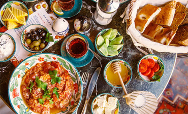 Azerbaijan national breakfast